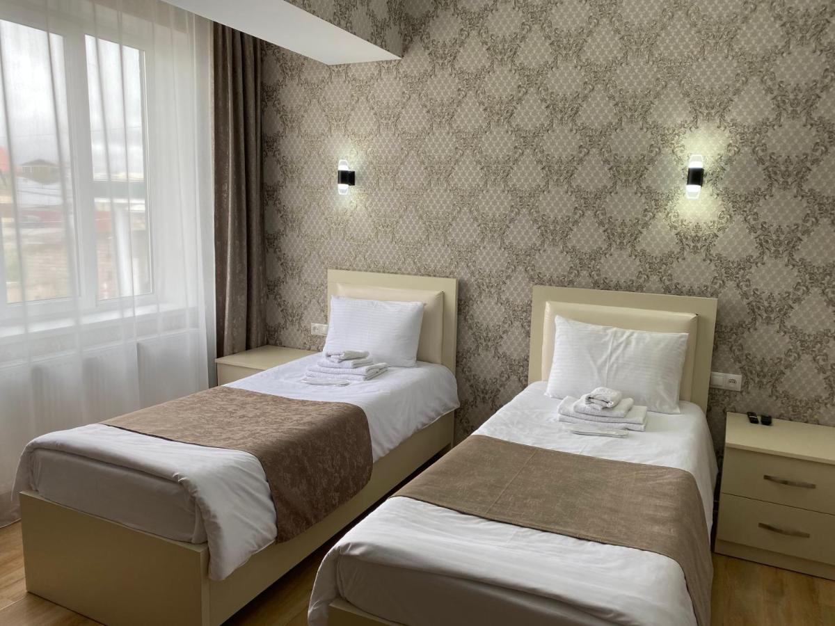 Hotel Sharl Ninotsminda Eksteriør bilde