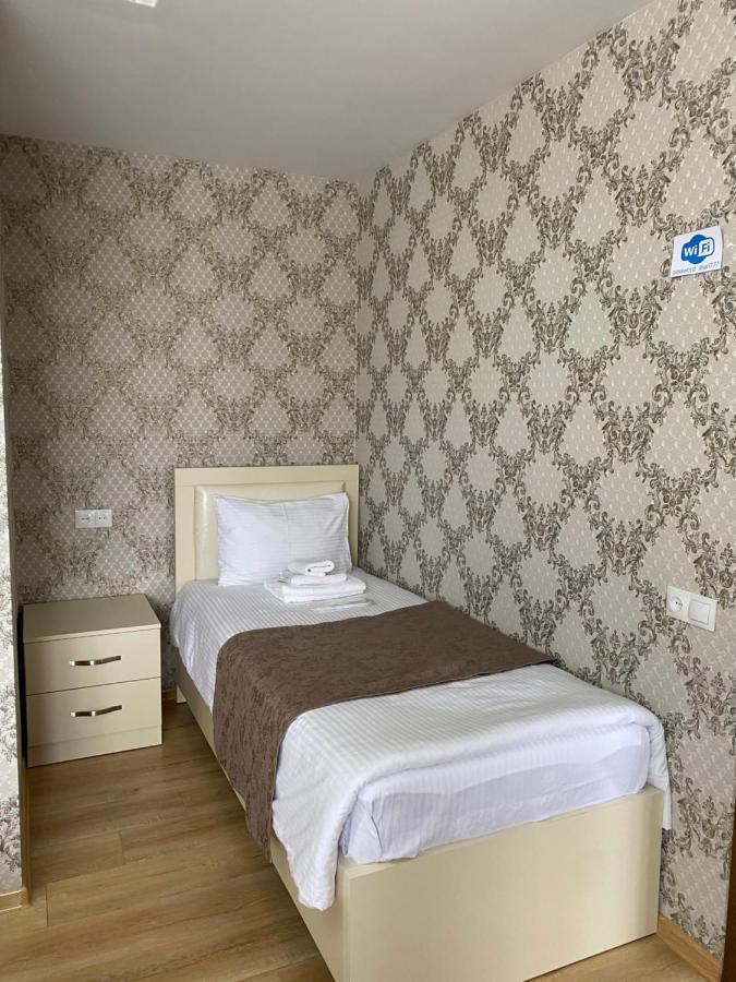 Hotel Sharl Ninotsminda Eksteriør bilde