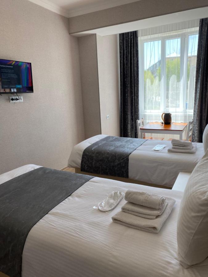 Hotel Sharl Ninotsminda Eksteriør bilde